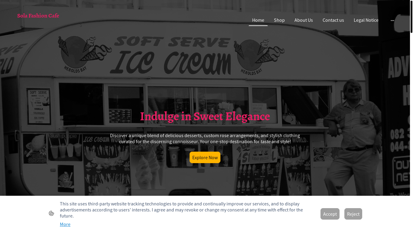 the desktop screenshot of www.solafashioncafe.com