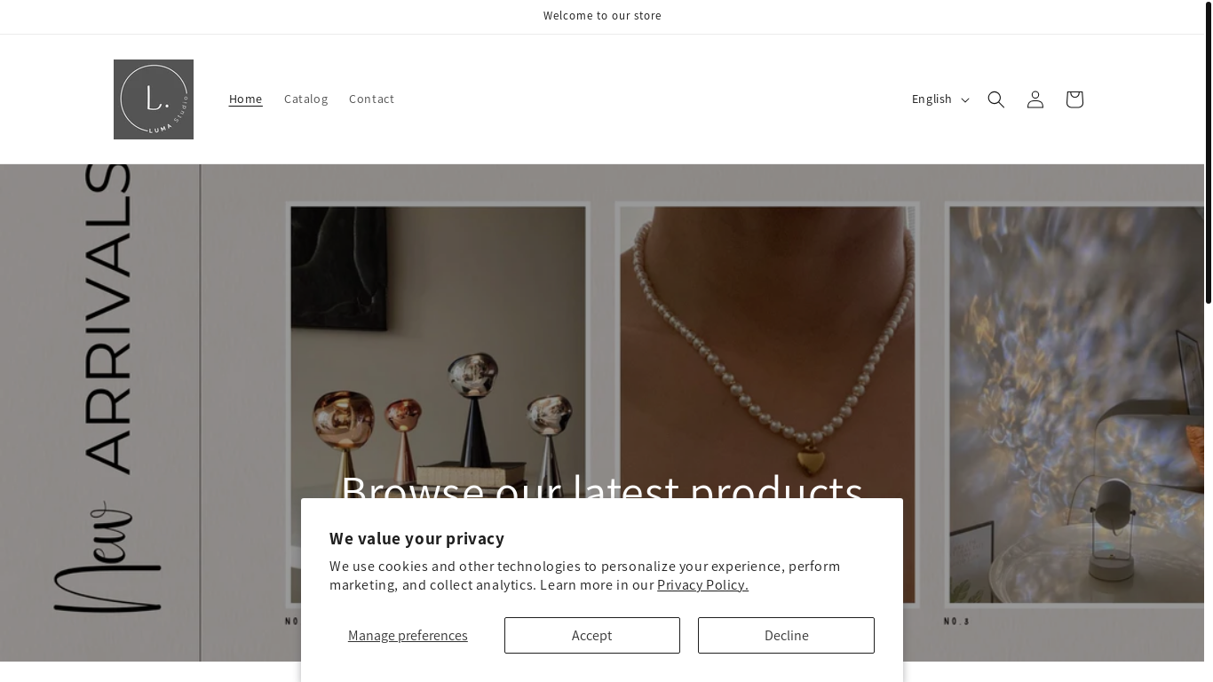 the desktop screenshot of lumastudio.store